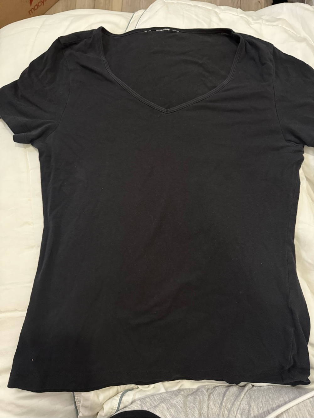 H&M V neck black tee